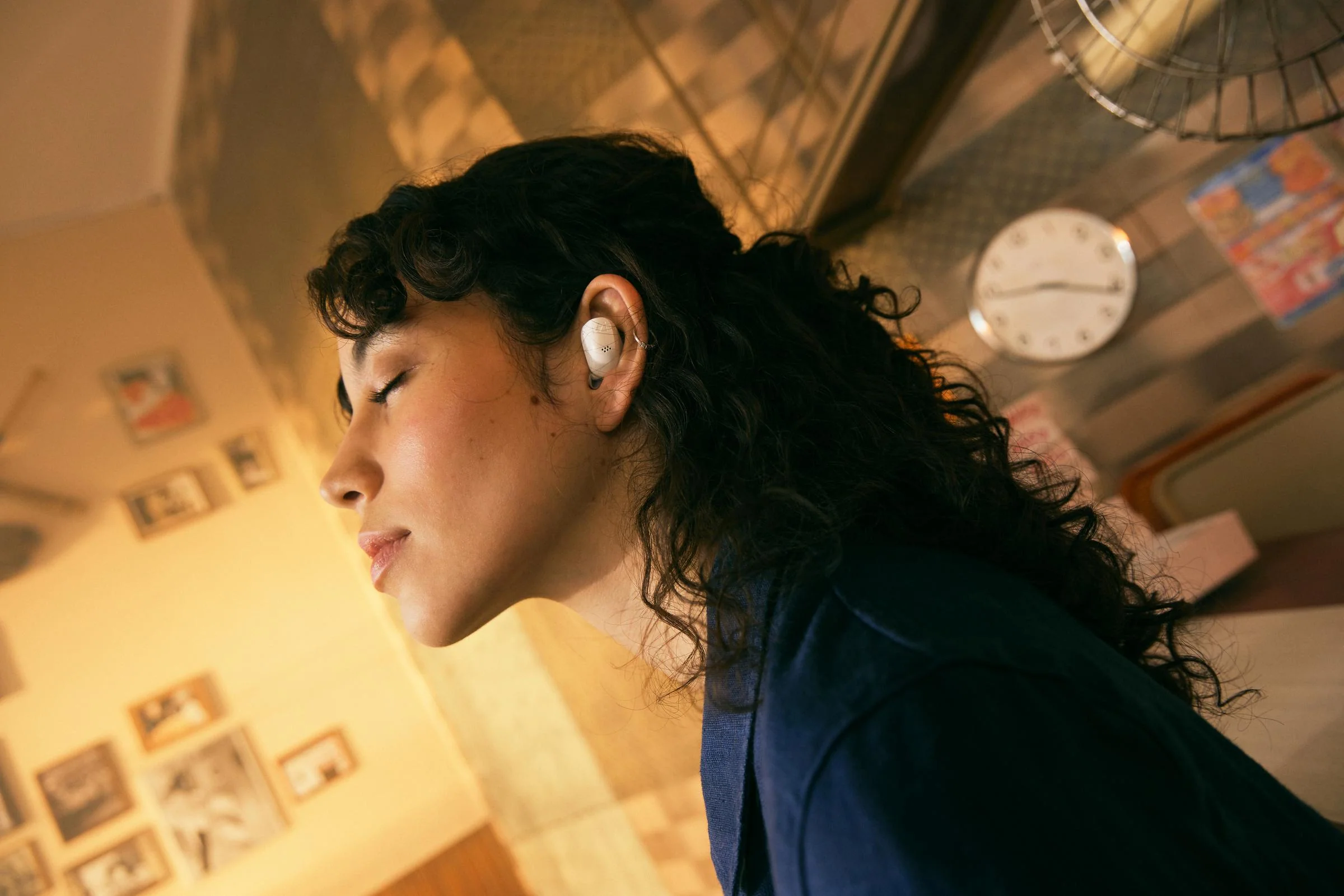ACCENTUM True Wireless Refurbished - Image 28